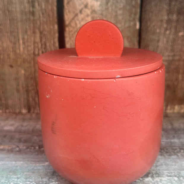 Sea Dreams concrete candle in blue – coastal melon and jasmine scent