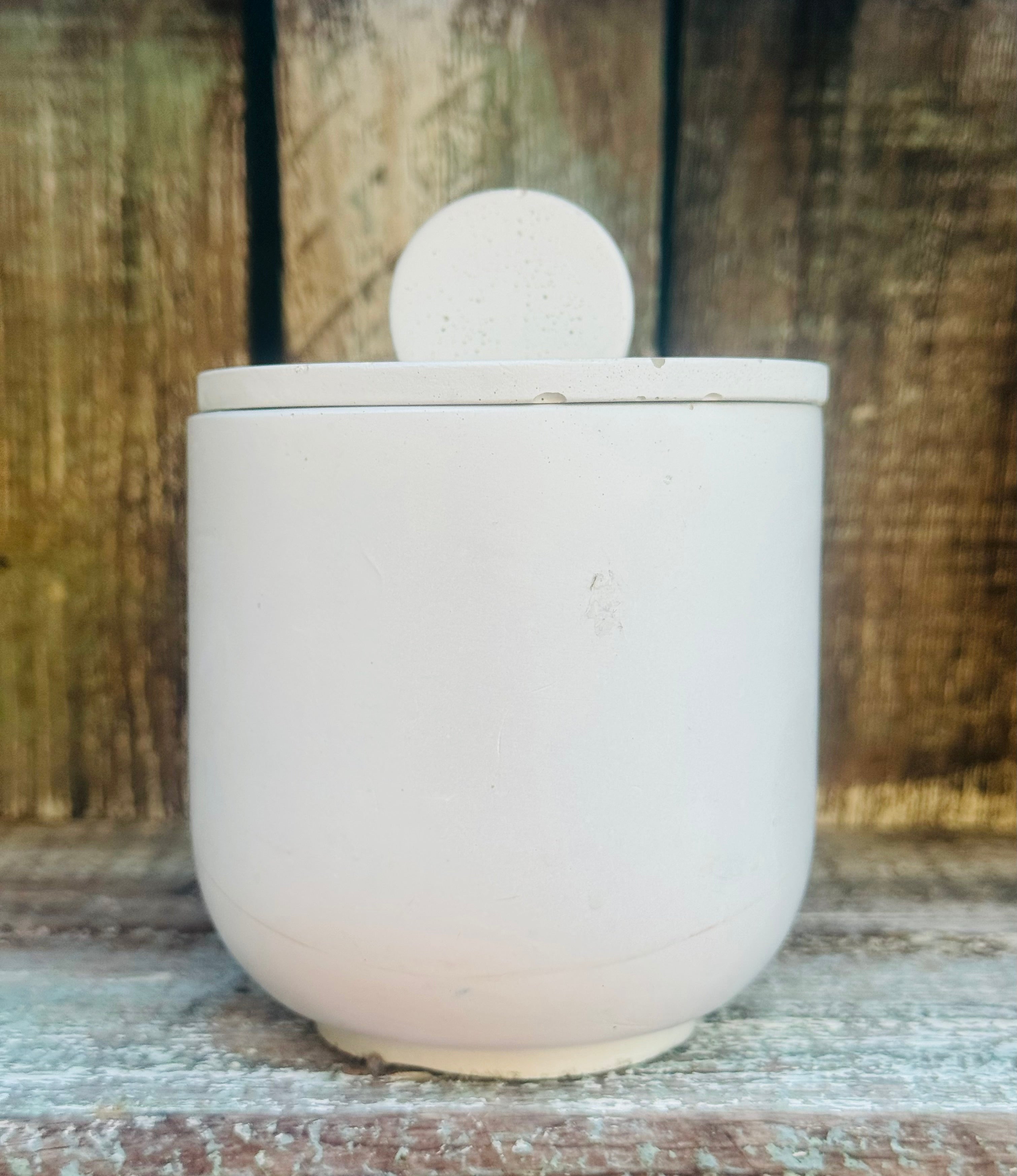 Sea Dreams Concrete Candle lifestyle shot – Coconut Glow Candle Co